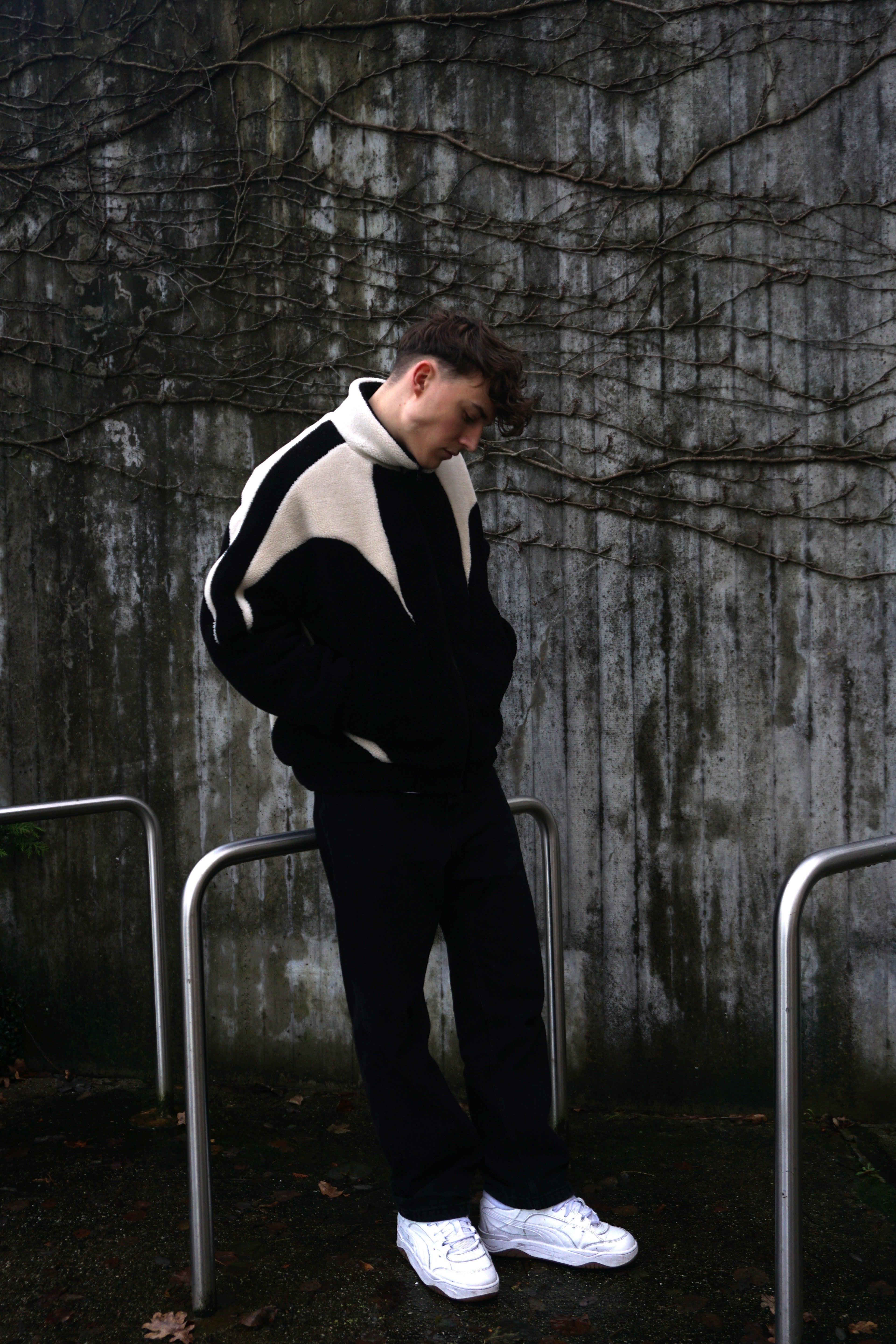 Velcet Fleece Black
