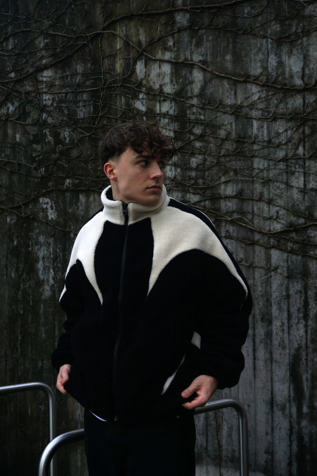 Velcet Fleece Black